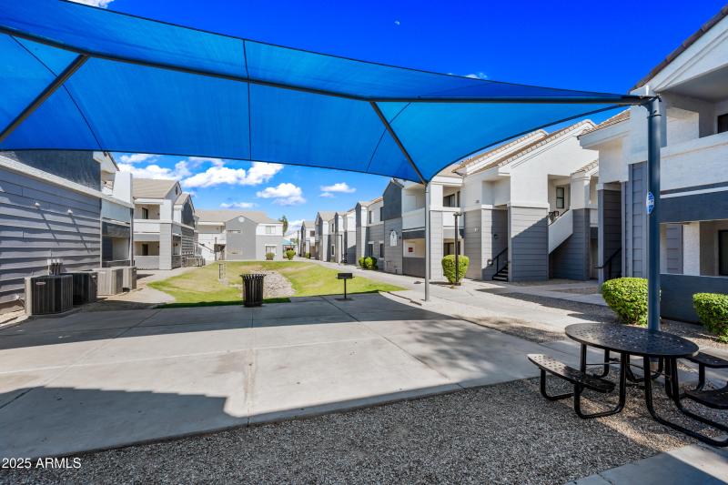 7EVA-3065N67A-ocupix-Comm-G-SS