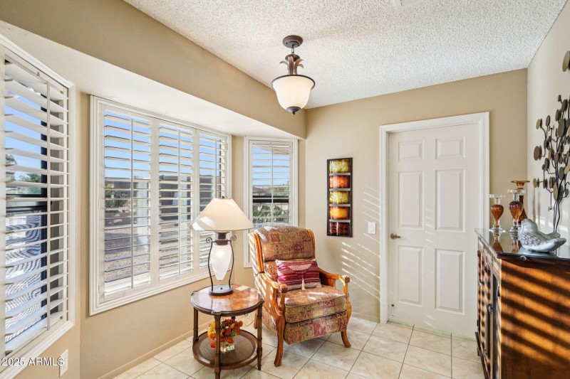 20-web-or-mls-W Eveningside Dr-S1610-020