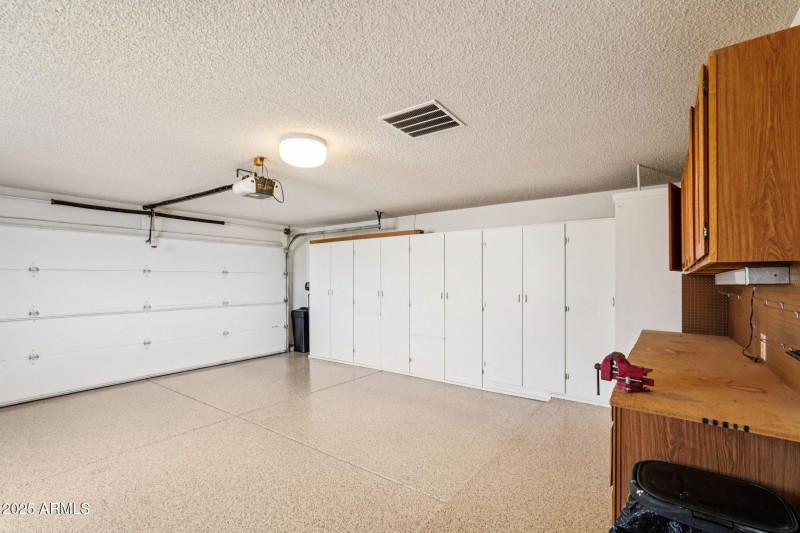 31-web-or-mls-W Eveningside Dr-S1610-031