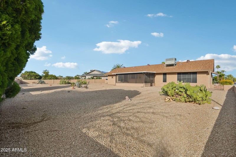 33-web-or-mls-W Eveningside Dr-S1610-033