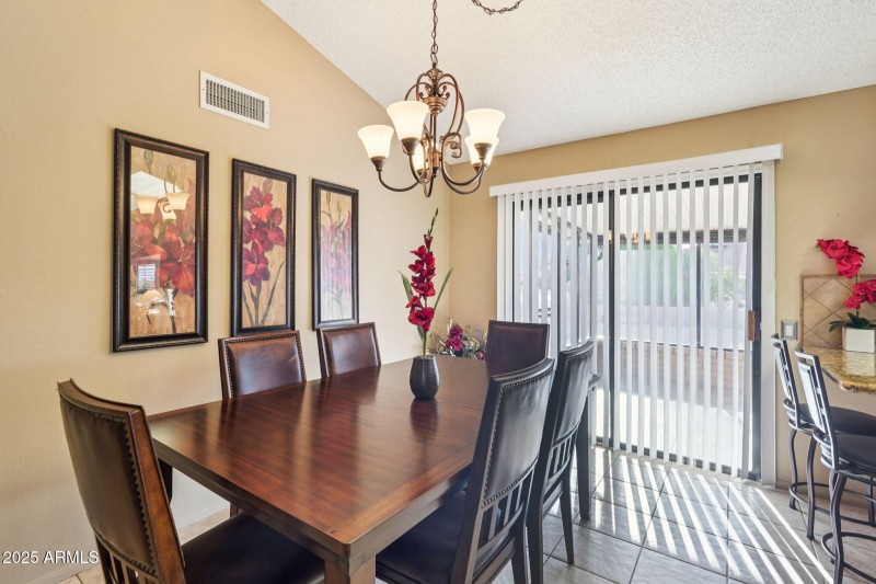 14-web-or-mls-W Eveningside Dr-S1610-014