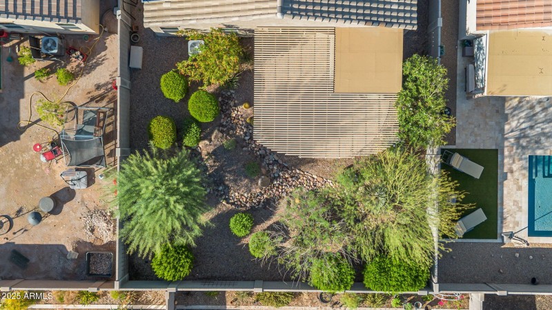 18437 E El Buho Pequeno