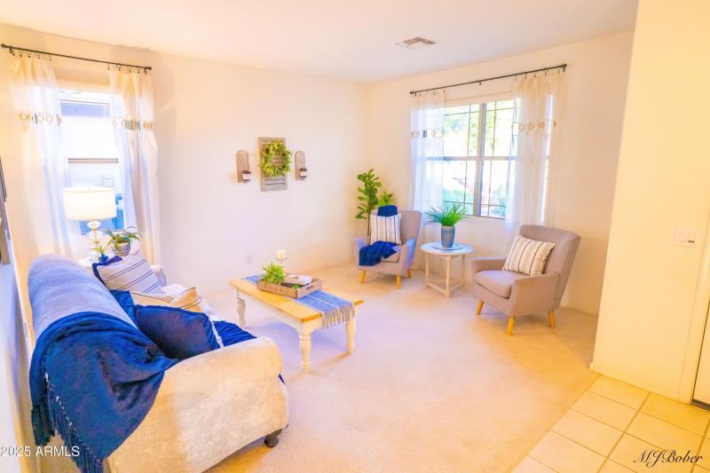 Dad_s House With Staging-34