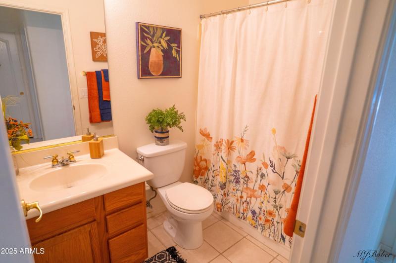 Dad_s House With Staging-27