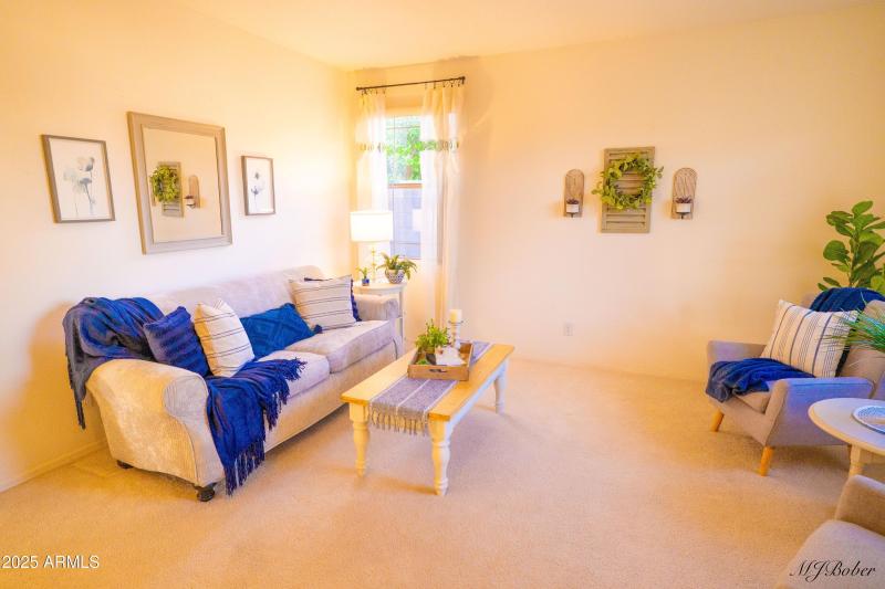 Dad_s House With Staging-33