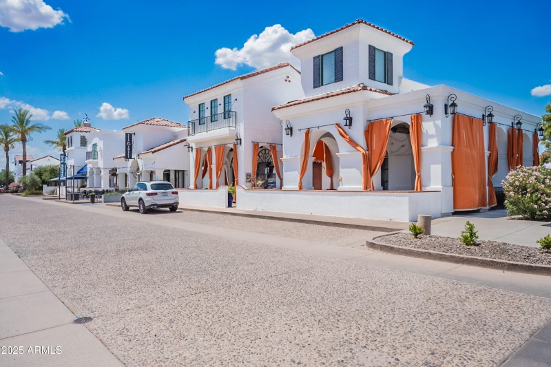 Living Room Wine Cafe & Lounge