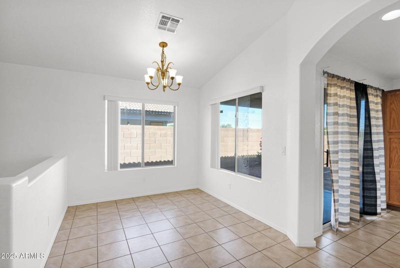 19-web-or-mls-P1326086