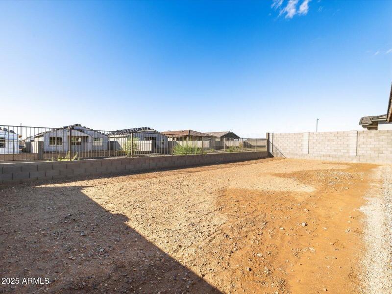 No Shared Fence Behind!