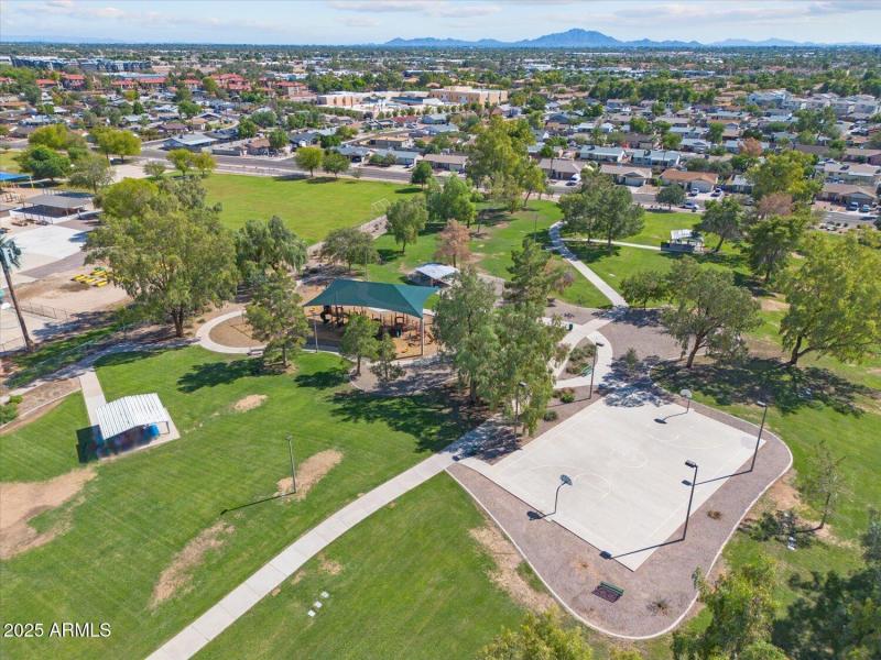 Basketball & Playground