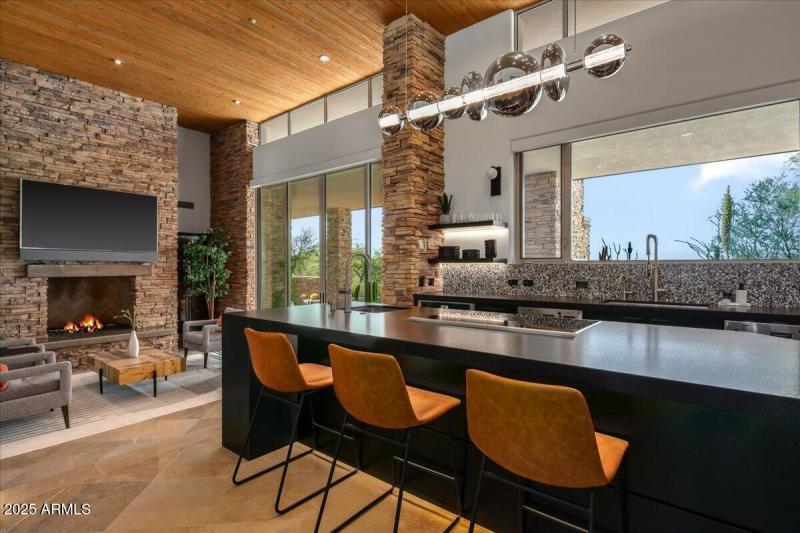 077-Breakfast Counter