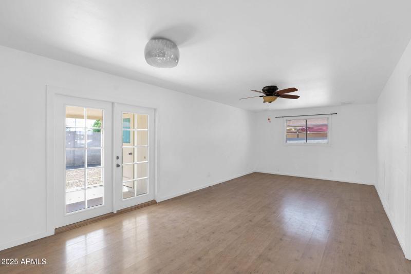 8-web-or-mls-P1327181