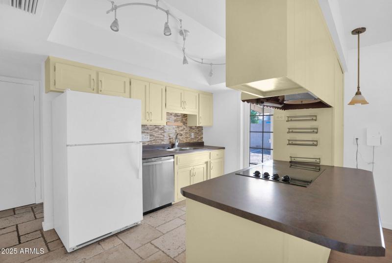 12-web-or-mls-P1327187