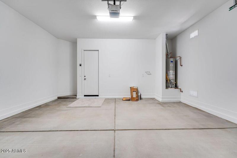 4050 E BRITTLEBUSH Lane - Ready Now!