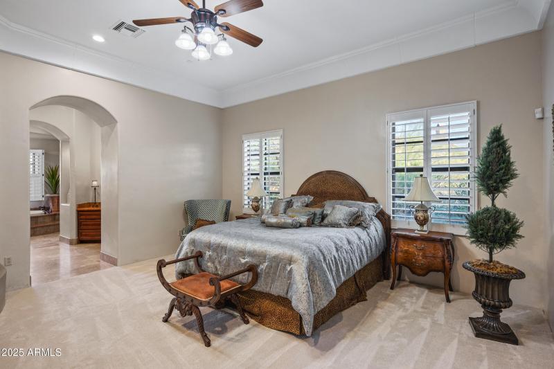 9290 E Thompson Peak Pkwy #409-27-2