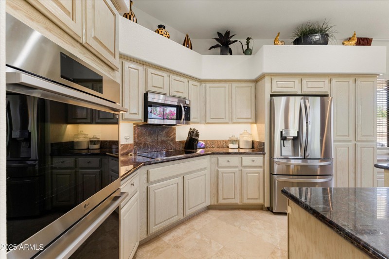 12-8100 E Camelback Rd