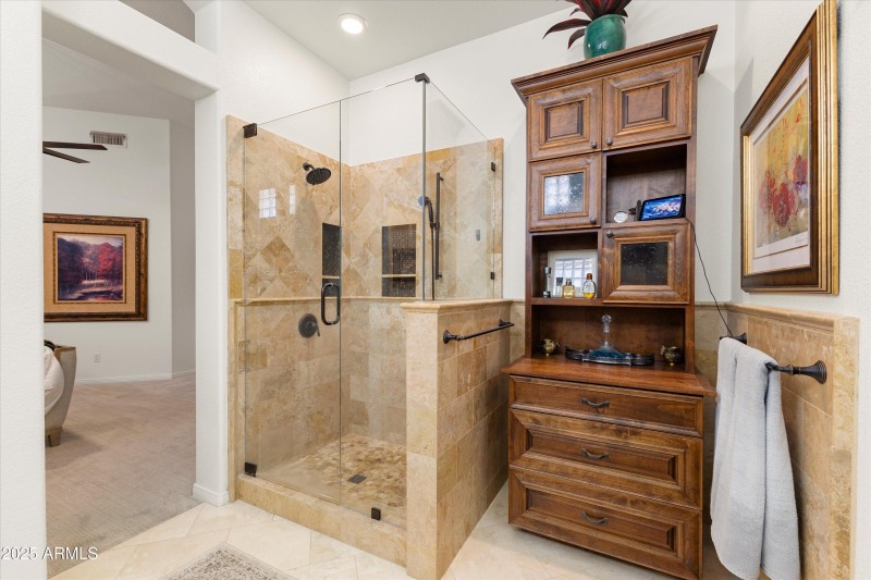 20-8100 E Camelback Rd