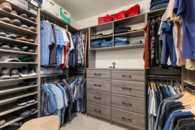 22-8100 E Camelback Rd