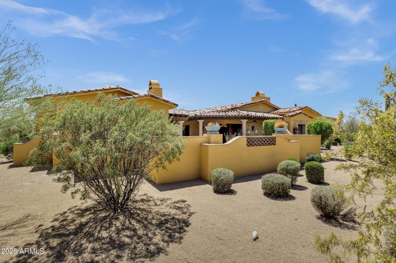 9290 E Thompson Peak Pkwy #409-3