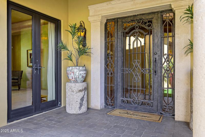 9290 E Thompson Peak Pkwy #409-15