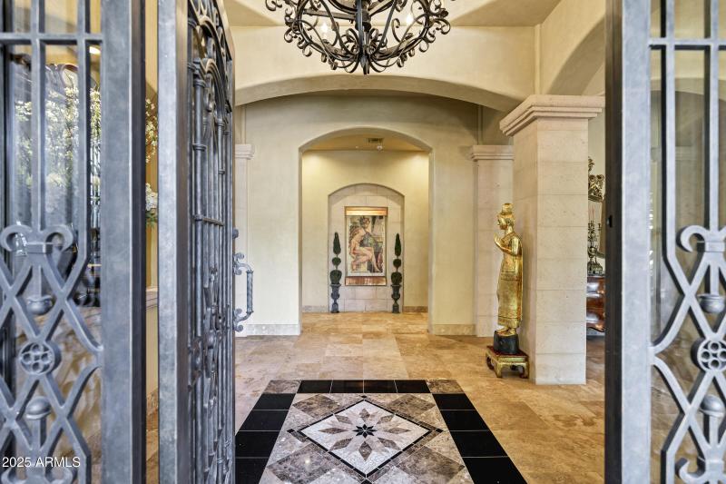 9290 E Thompson Peak Pkwy #409-17