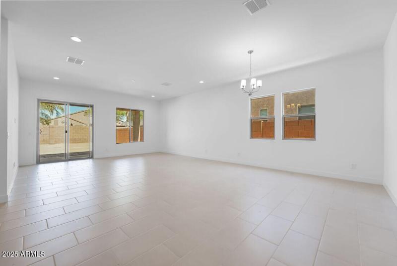 4068 E BRITTLEBUSH Lane - Ready Now!