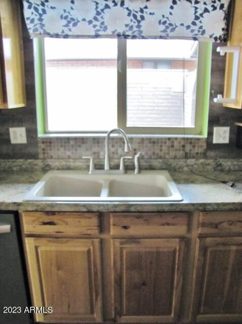 Kitchen sink
