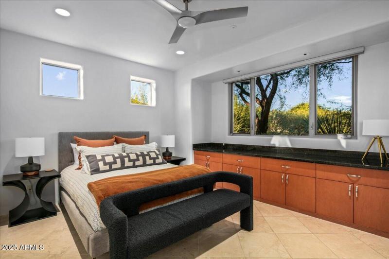 057-Guest House Suite