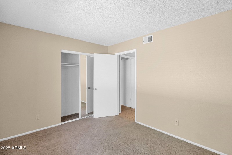 13-web-or-mls-P1315107