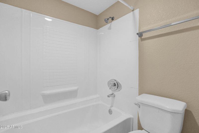 19-web-or-mls-P1315115