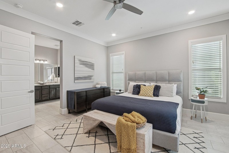 26-web-or-mls-W Evergreen Ter-S1510-026