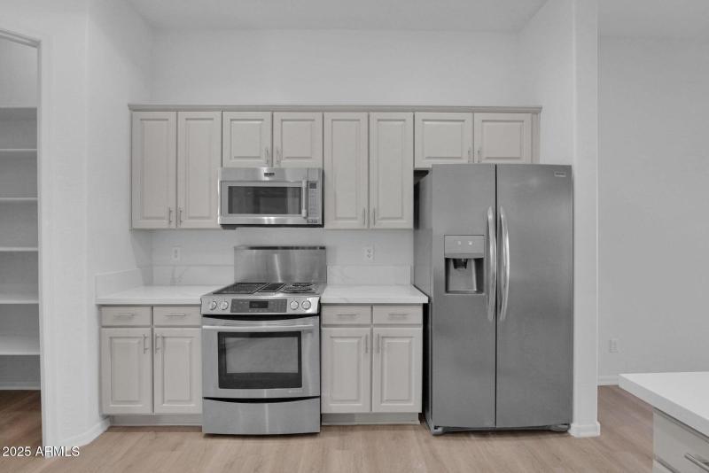 23-web-or-mls-P1327250