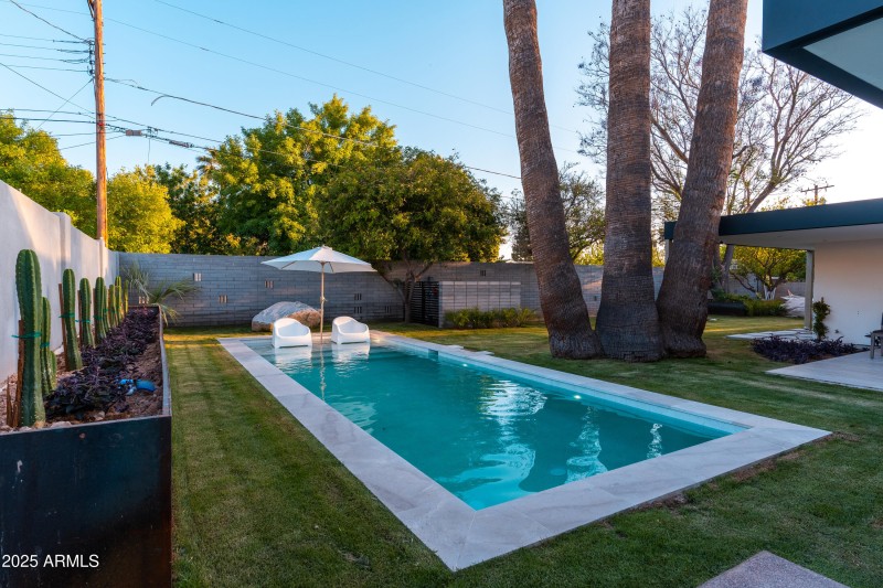 21-DSC04646-HDRresized