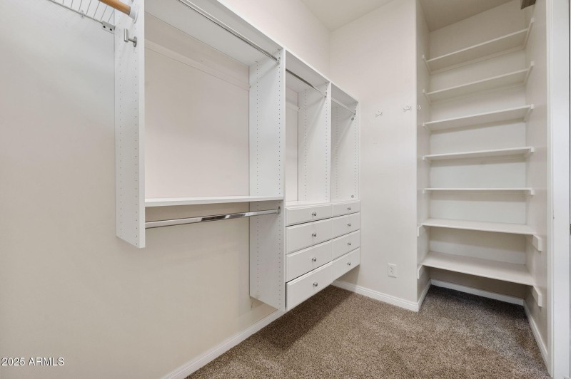 24-Primary Closet (2)