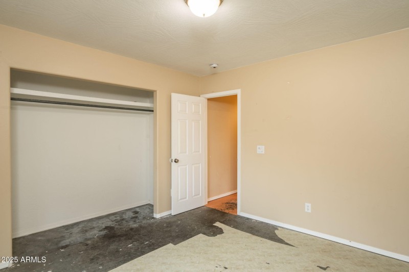 15-web-or-mls-4700-zalesky-rd