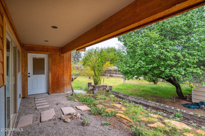 35-web-or-mls-4700-zalesky-rd