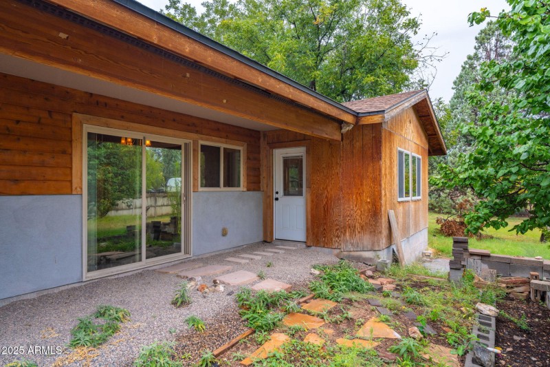 36-web-or-mls-4700-zalesky-rd