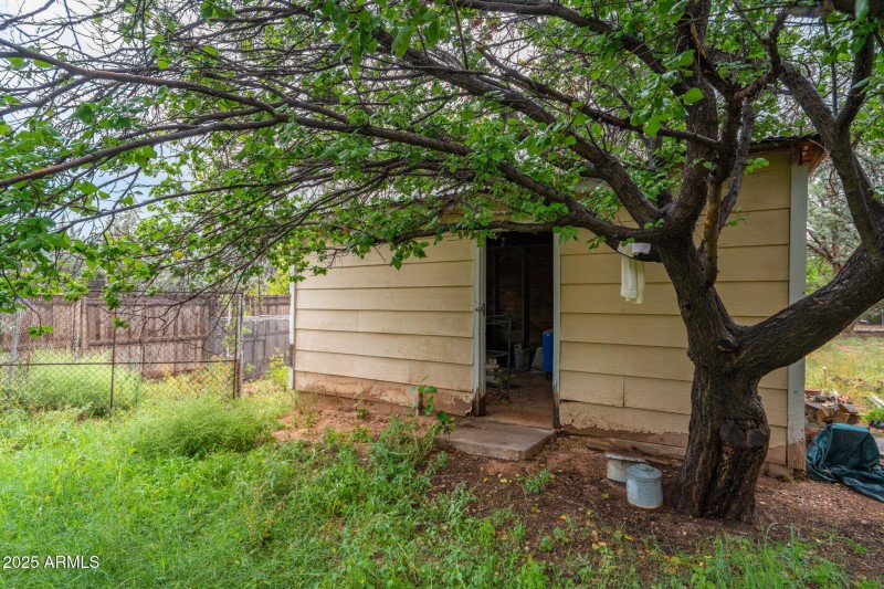 38-web-or-mls-4700-zalesky-rd