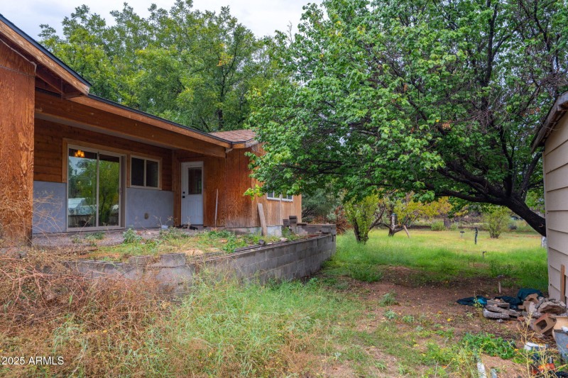 40-web-or-mls-4700-zalesky-rd