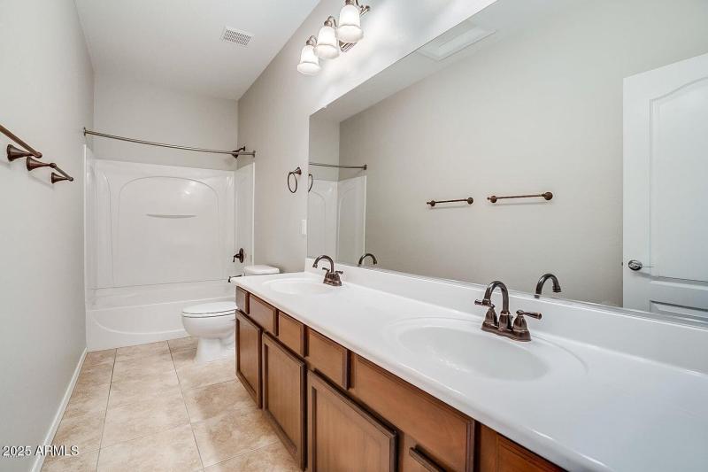 20190726164216870232000000-o