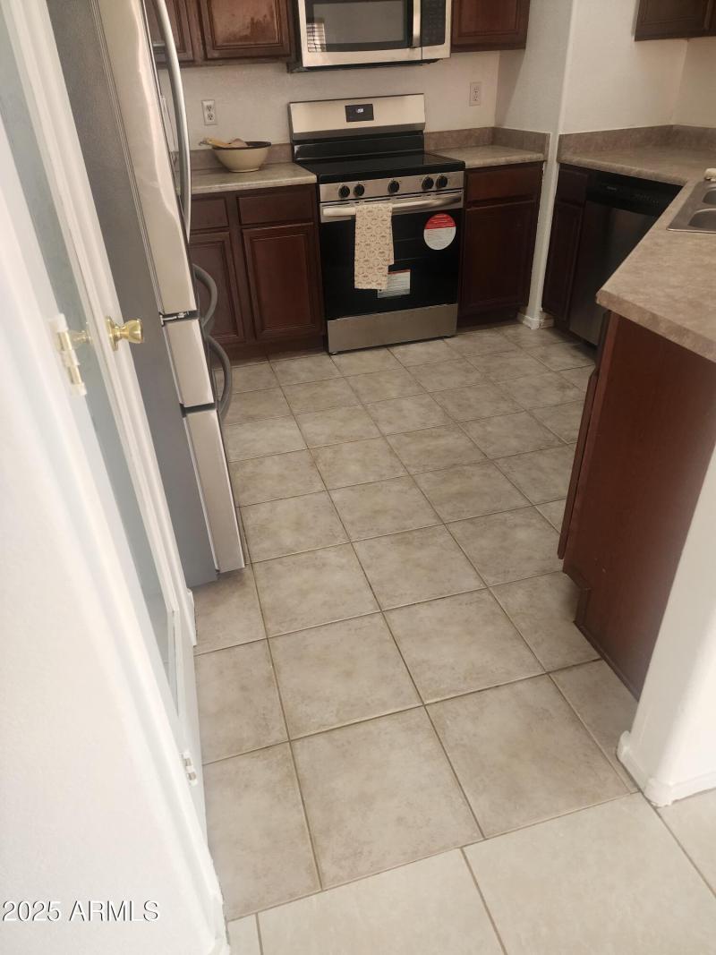 PHOTO-2025-10-12-13-29-32 4