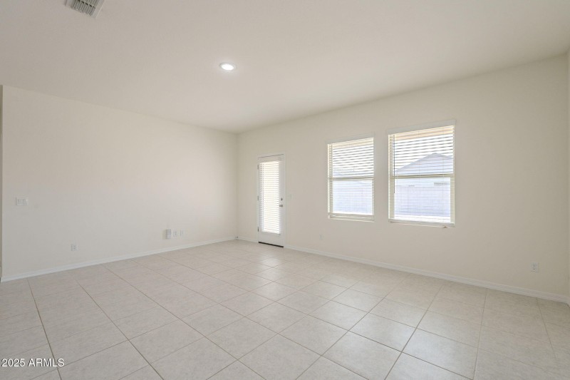 20-web-or-mls-Elm-20