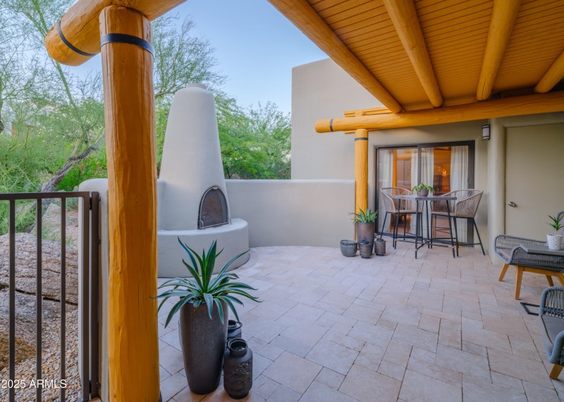 Listings_2014_SmoketreeDr_Images-5