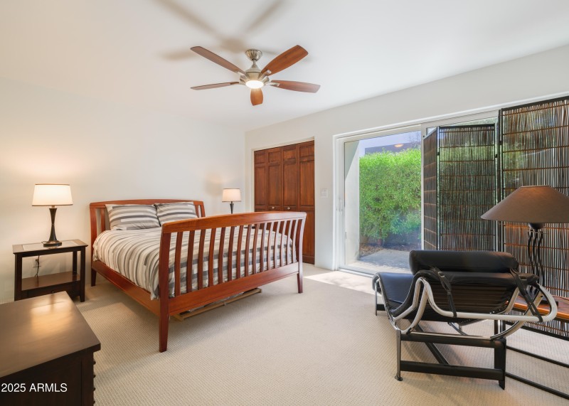 Listings_2014_SmoketreeDr_Images-57