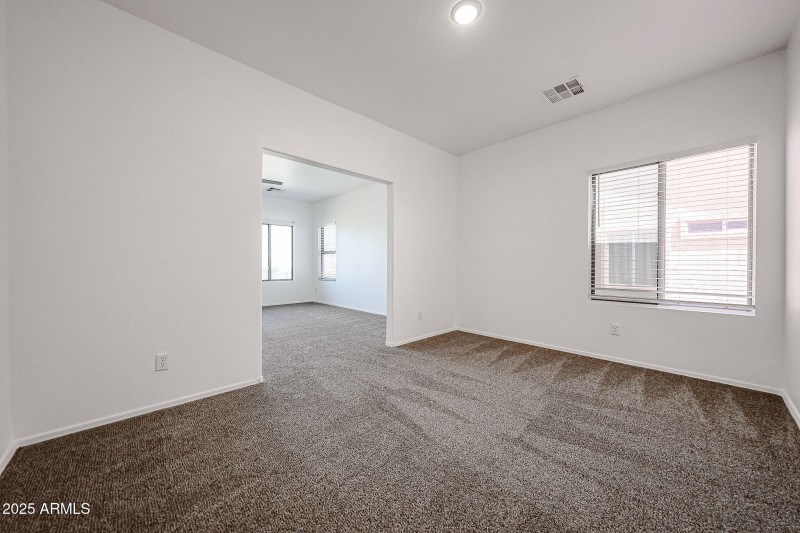 Primary with Large Sitting area