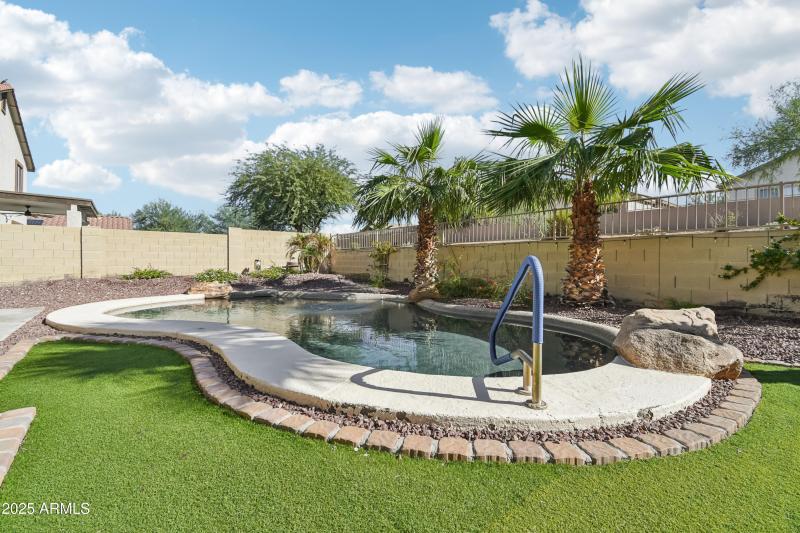 12-print-W Cardinal Dr-S1610-1-009