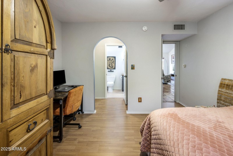 25-web-or-mls-D46A4323