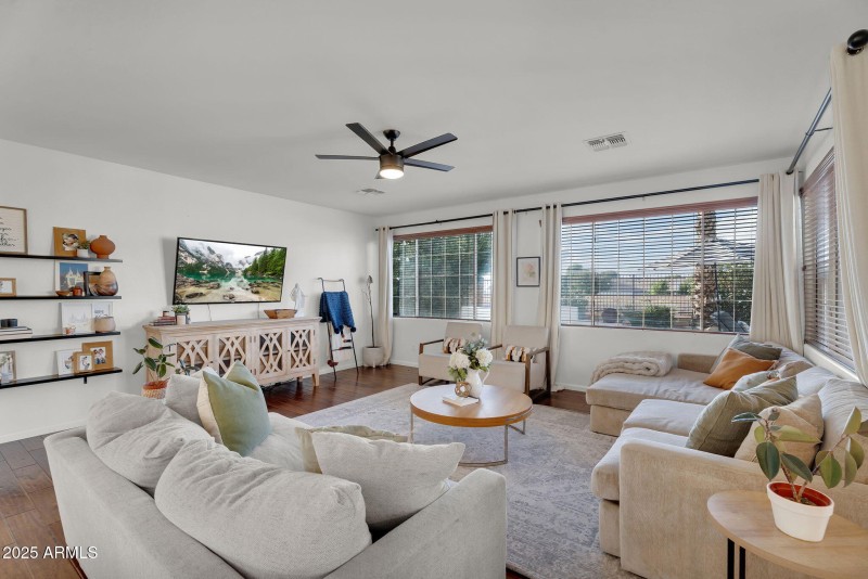 8-web-or-mls-Fruitvale-14