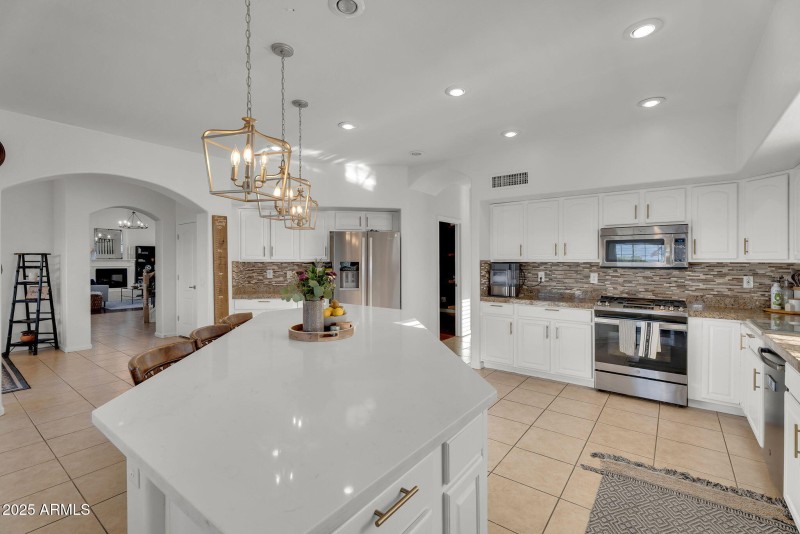 11-web-or-mls-Fruitvale-12