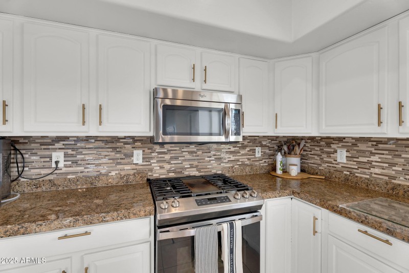 12-web-or-mls-Fruitvale-13