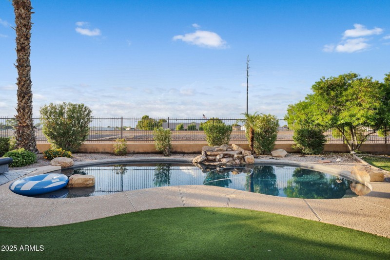 48-web-or-mls-Fruitvale-59